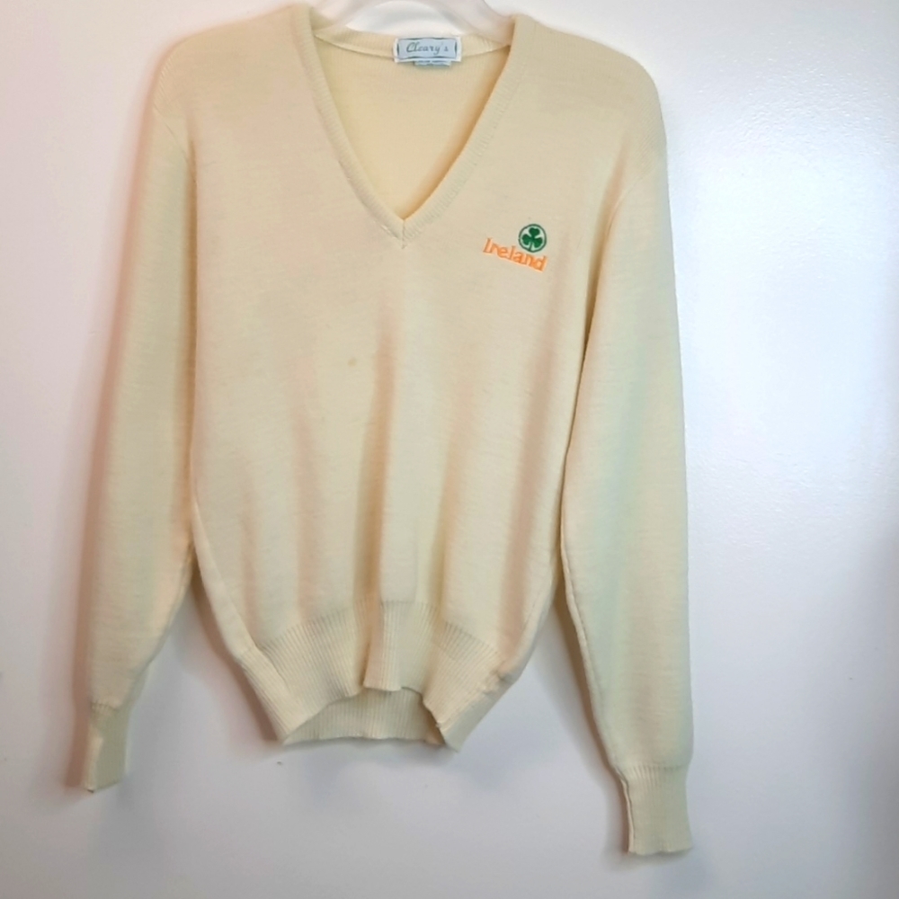 CLEARY'S vintage made in Ireland sweater size 36